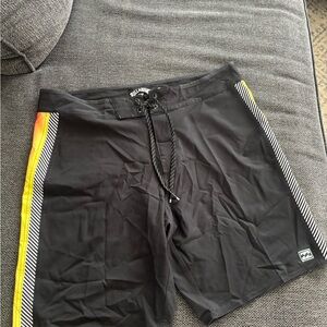 Billabong Black Board Shorts (size 32)